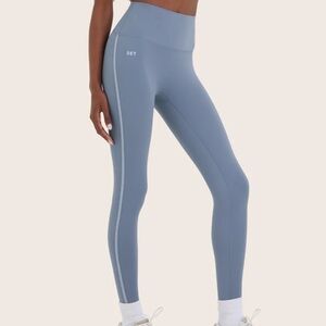 Set Active Sportbody striped leggings NWOT